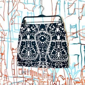 H&M graphic black and white mini skirt